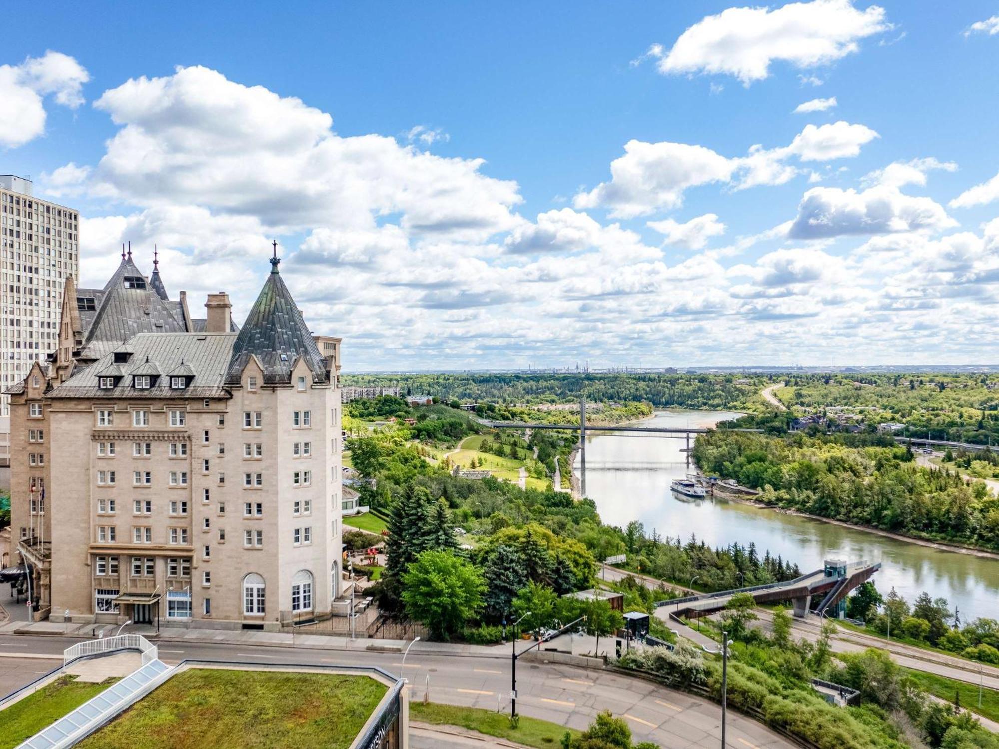 Fairmont Hotel Macdonald Edmonton Extérieur photo